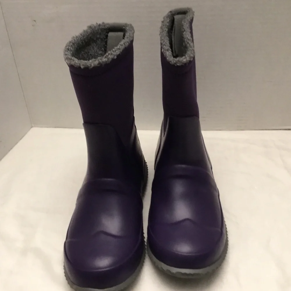Hunter shoes.